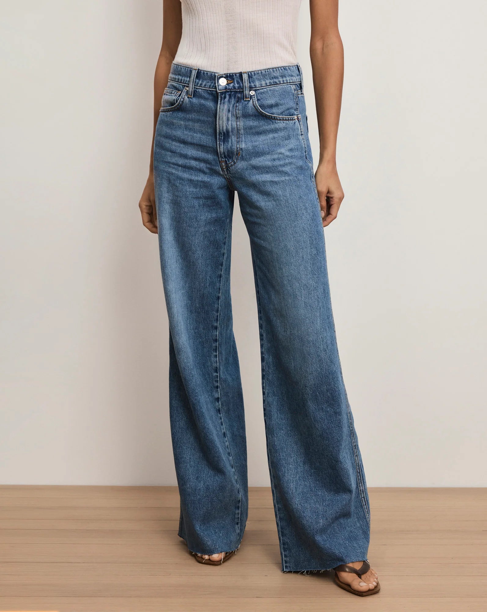 Kasey Mid Rise Wide Leg Jean
