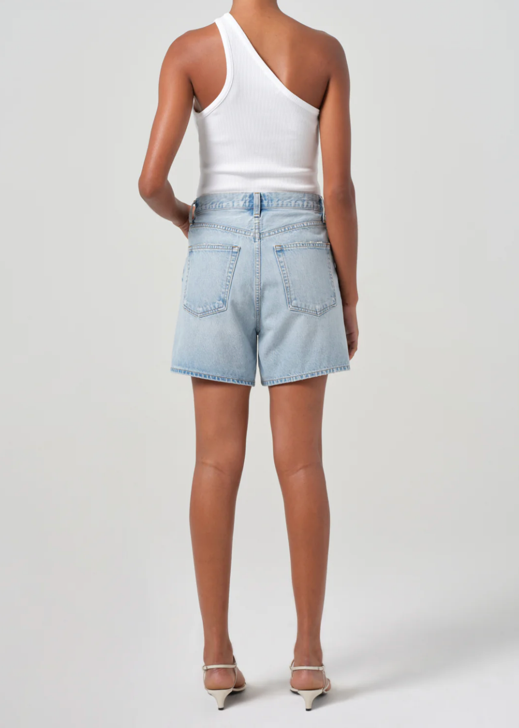 V Waist Short
