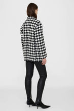 Load image into Gallery viewer, Quinn Houndstooth Blazer
