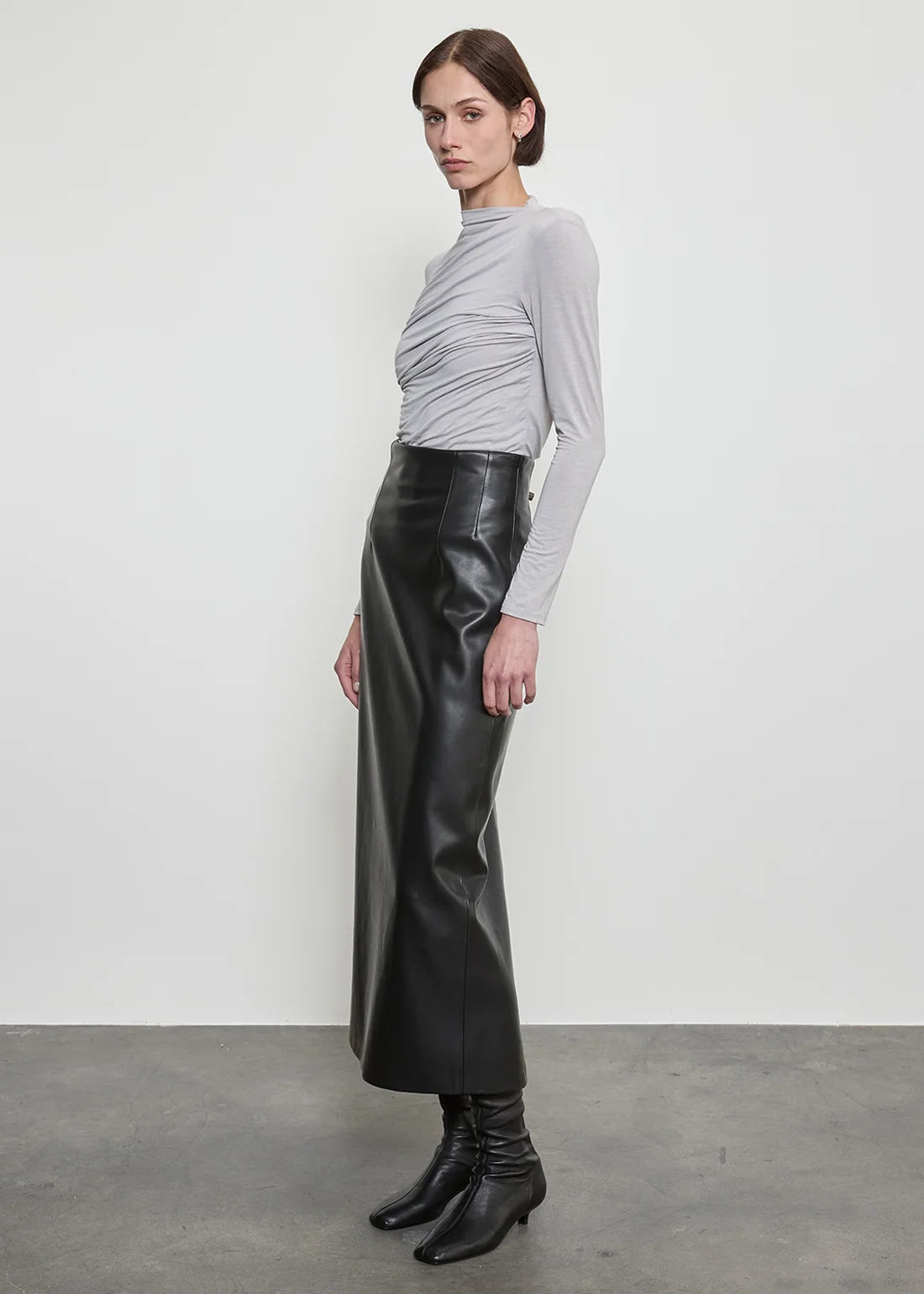 Fluid Viscose Jersey Twist Top