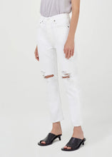 Load image into Gallery viewer, Riley Crop Jeans
